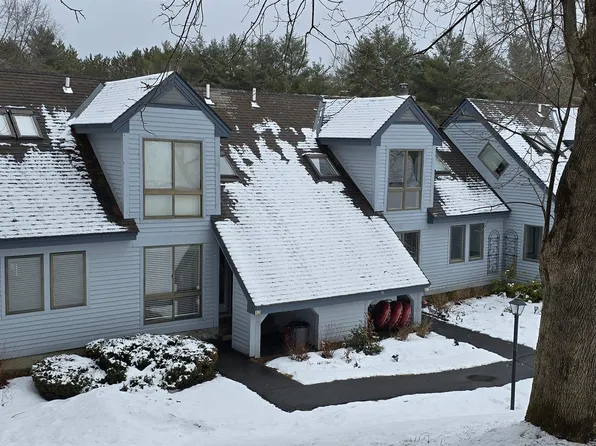 111 Lakeland Drive #D, Hartford, VT 05059