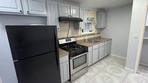 1314 Blake Ave #1 Photo 1