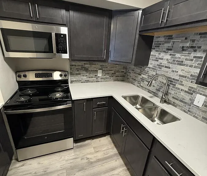 W164N8835 Mill St #B — Photo 1