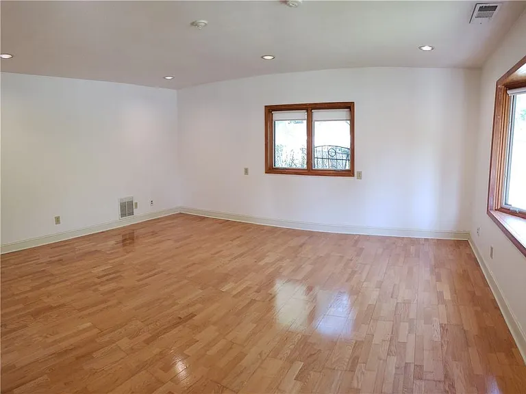 3662 Rock Springs Dr SW — Photo 7