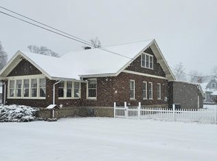 208 W Main St, Gobles, MI 49055