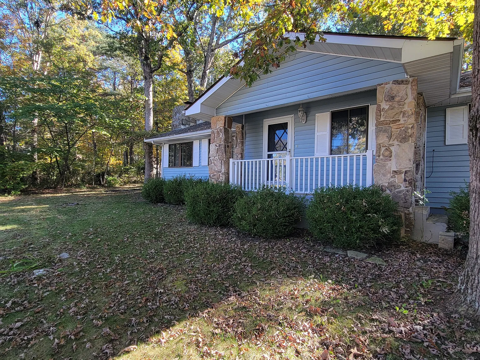140 Lakeshire Drive - . — Photo 3