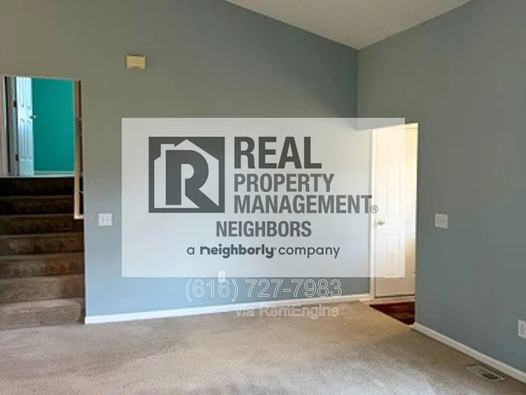 1636 Northbend Dr NE — Photo 28