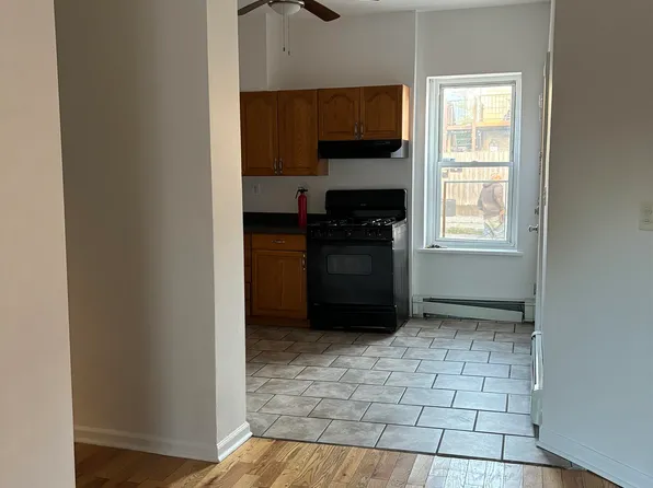 178 Orient Street image 3 of 9