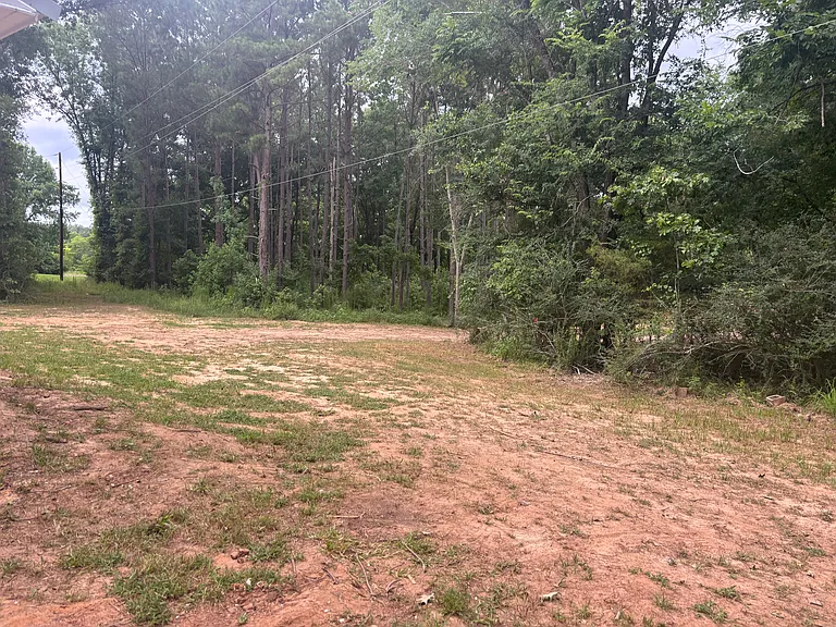 4437 FM 698 — Photo 11