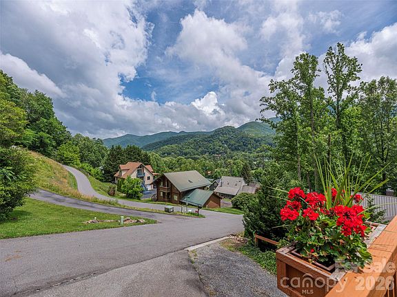 3rd image of 193 Valley Creek Dr