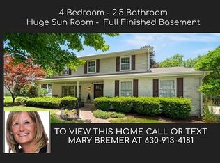 27W145 Carrel St, Winfield, IL 60190