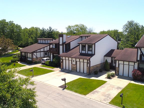 3rd image of 1711 Brookwood Dr