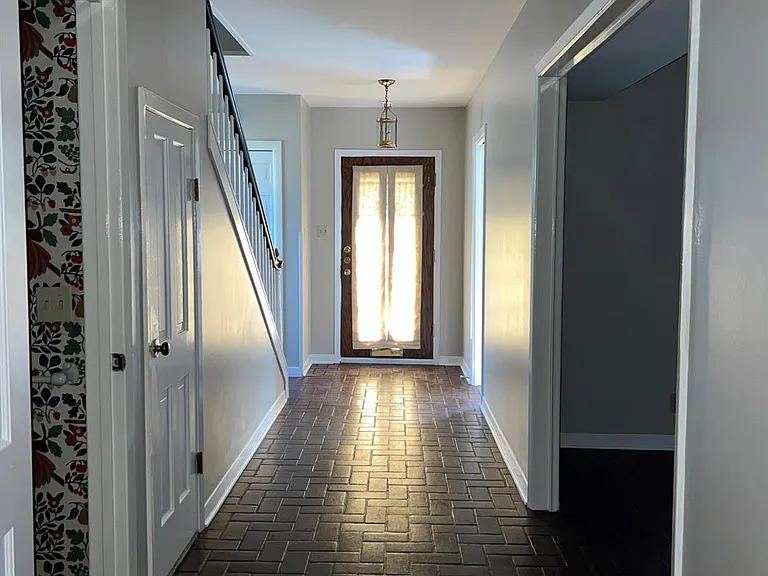 1500 Elton Ln #7 — Photo 2