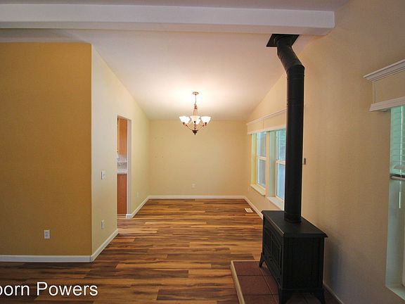 3rd image of 2628 Kingfisher Ln