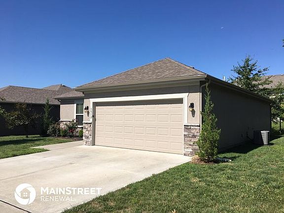 2nd image of 1512 NE Jaclyn Dr