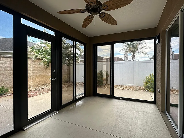 724 Yager Ln — Photo 33