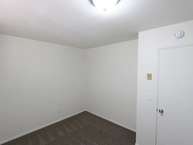1927 E Arrowhead Ave — Photo 19