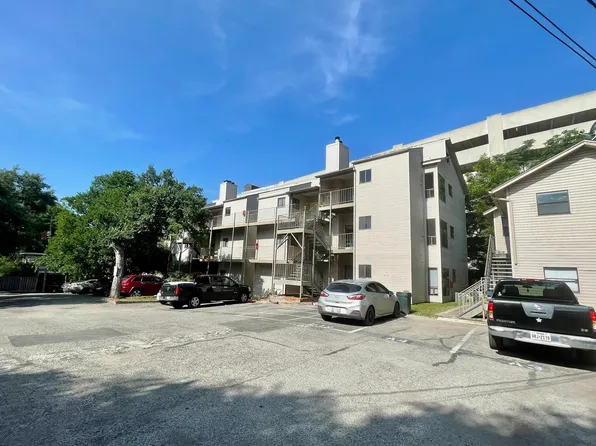 310 Pat Garrison St, San Marcos, TX