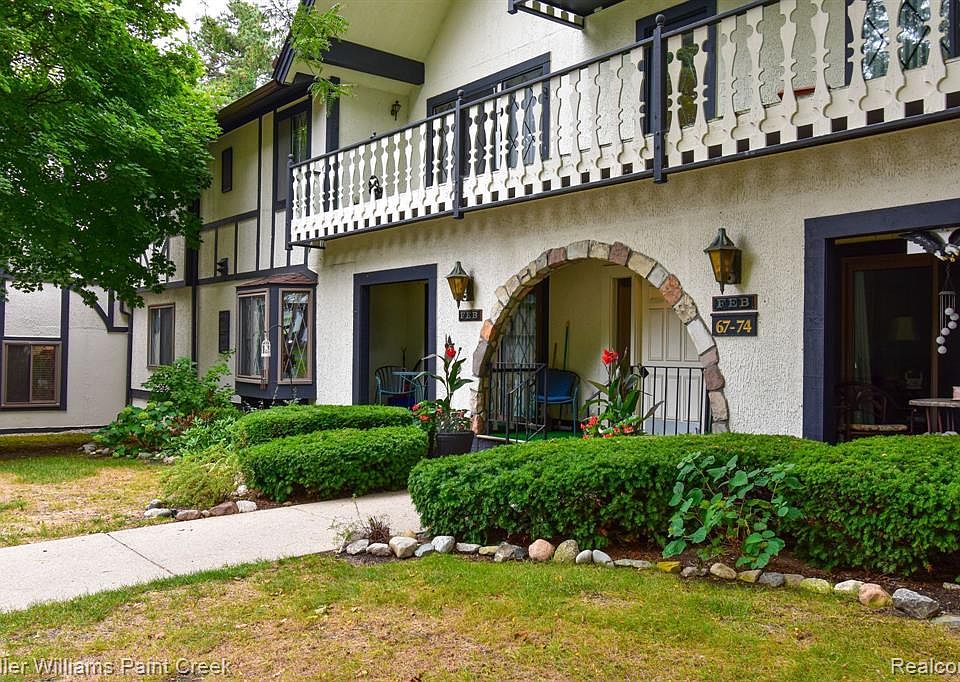 42160 Woodward Ave Bloomfield Hills, MI, 48304 Apartments for Rent Zillow