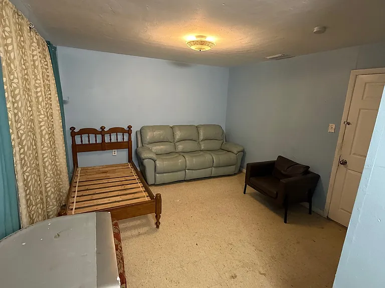 653 Howell Circle Dr — Photo 6
