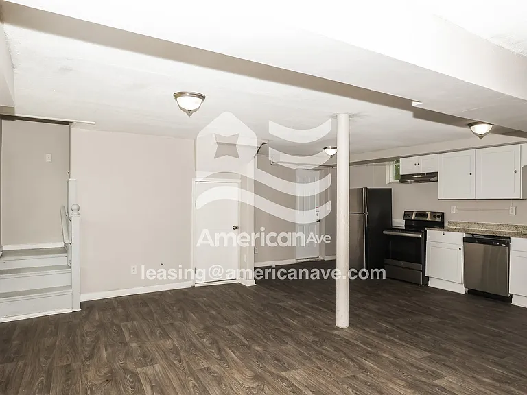 662329_003_living_room_3.jpg