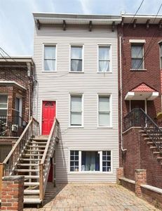 187 Ogden Ave #1, Jersey City, NJ, 07307
