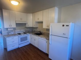 318 Warren Ave #1, San Leandro, CA 94577
