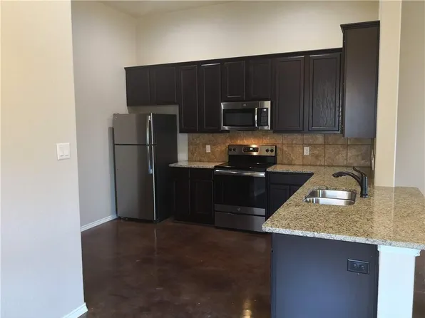 233 Joanne Loop Ln #B, Buda, TX 78610