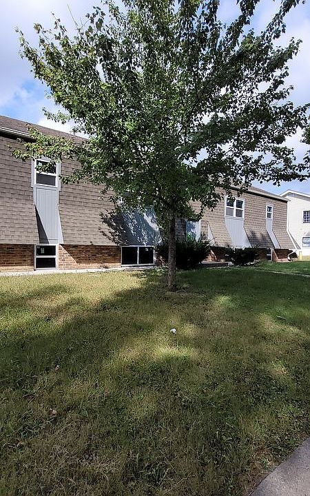 1st image of 742 N 70th St
