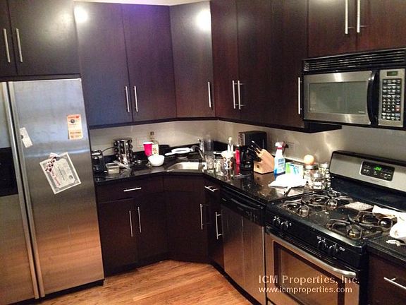 3rd image of 3808 N Sheffield Ave #1VE