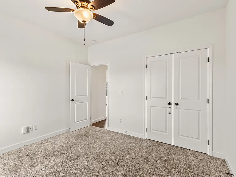 819 Hooper Rd — Photo 23