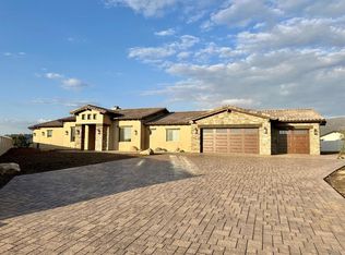 2558 Eltinge Dr, Alpine, CA 91901