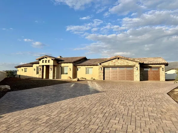 2558 Eltinge Dr, Alpine, CA 91901