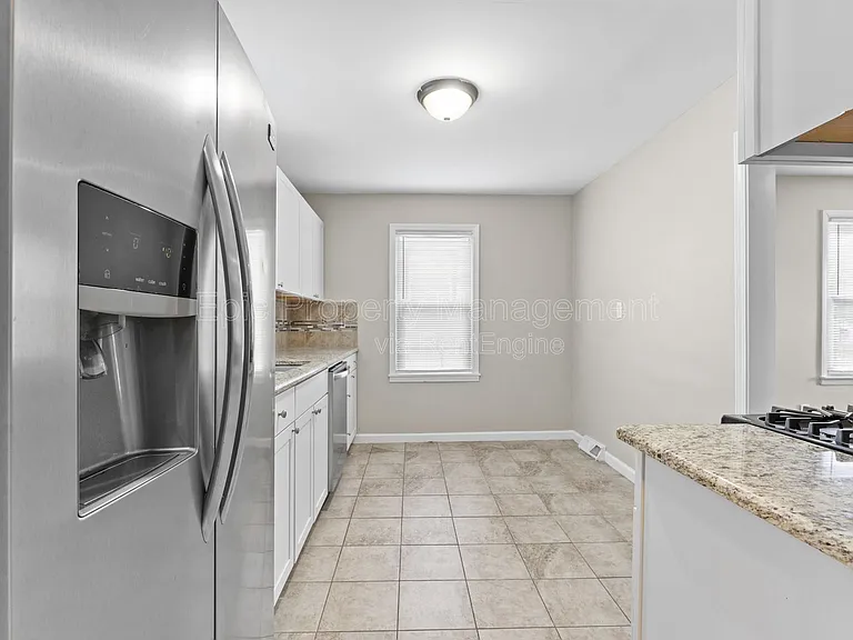14489 Agnes St — Photo 5