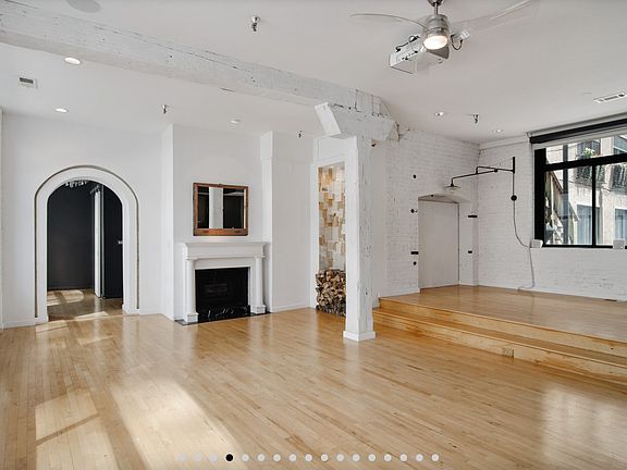 3rd image of 215 W Illinois Ave #2A