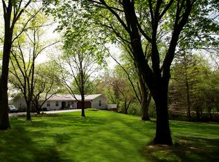 502 Lakepoint Dr, Barrington, IL 60010