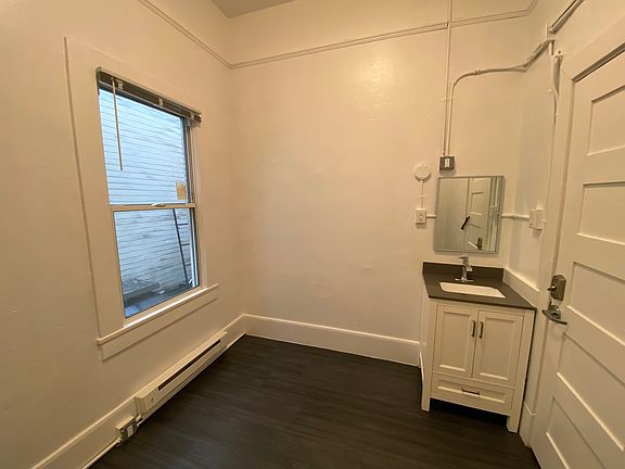 3rd image of 700 Kearny St #1
