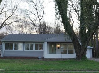 10504 Grafton Hall Rd, Louisville, KY 40272