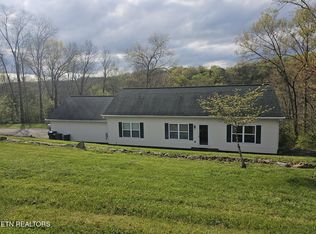 298 Lizzie Dr, Tazewell, TN 37879