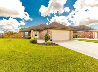 221 Landmark Dr, Raceland, LA 70394