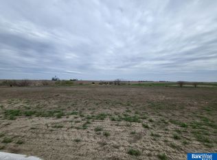 600 Railroad St, Hallam, NE 68368