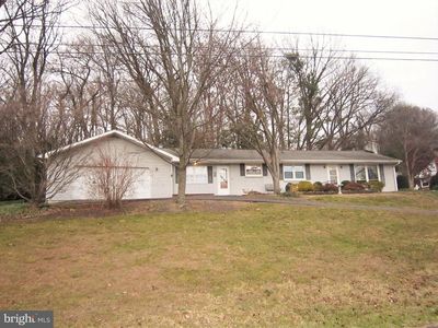 33 Woodside Dr, York, PA, 17402