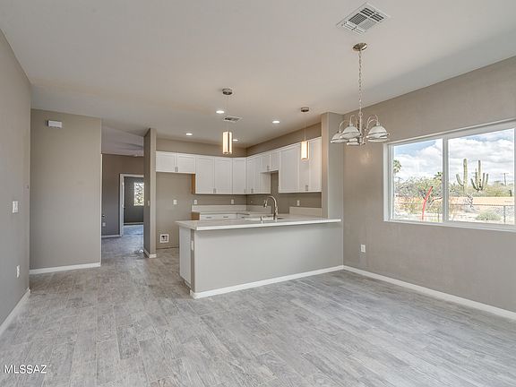 5th image of 5935 N Placita Arroyo Plana
