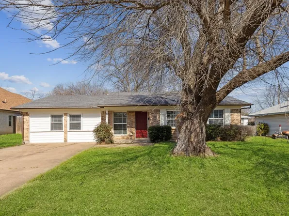 813 Lexington Dr, Lancaster, TX 75134