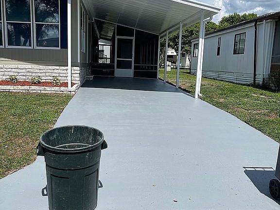 2nd image of 413 Summerhill Dr