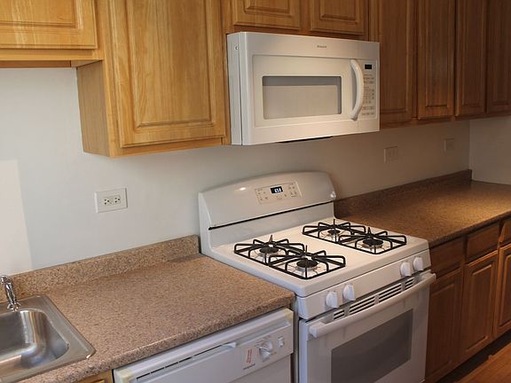 3rd image of 718-24 Hinman Ave #20E2