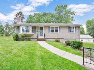 17 Peter St, Chicopee, MA 01020