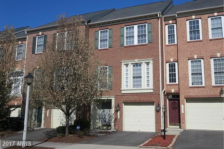 1st image of 1025 Hotchkiss Pl