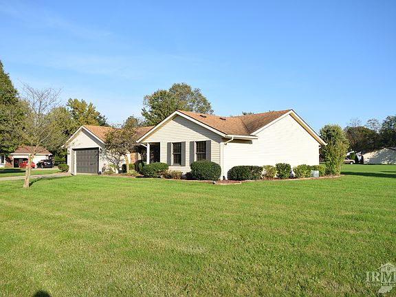 3rd image of 3724 W Woodstock Ln