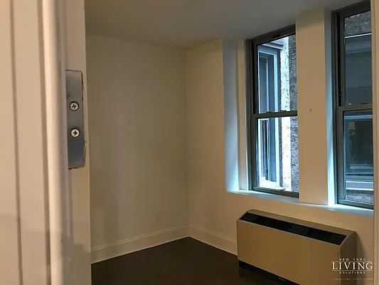 Rented by NY Living Solutions | media 16