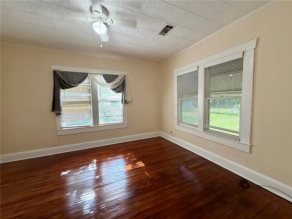 2 bed, 864 sqft, $975 — Photo 3