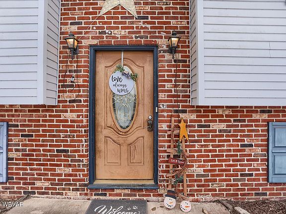 2nd image of 1032 Pine Dr