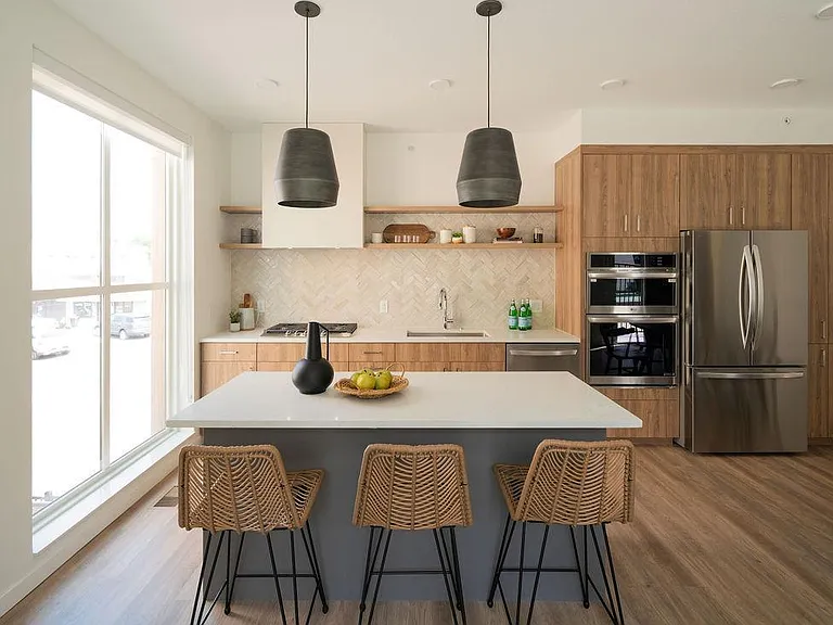 1 West Dr #7 — Photo 4