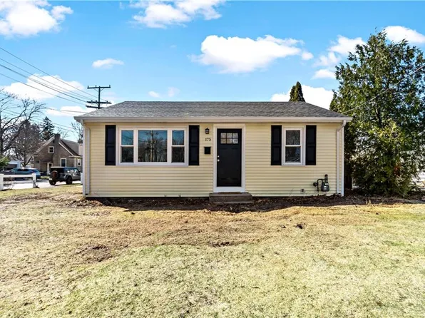 175 Holland Ave E, Riverside, RI 02915